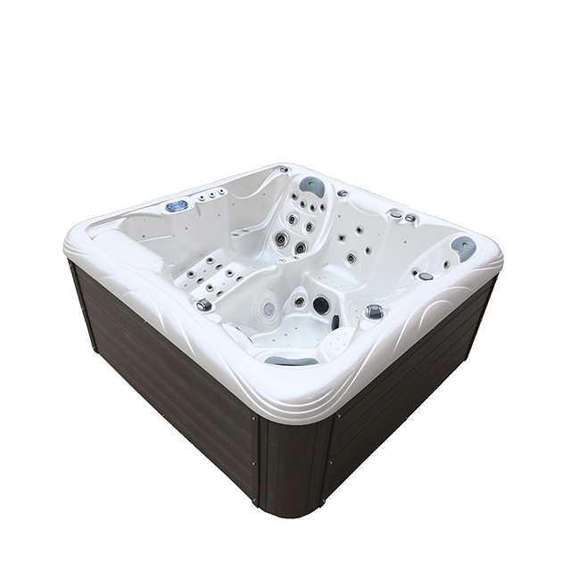 Zewnętrzna wanna spa, jacuzzi  – Hot Tub recenzja i cena