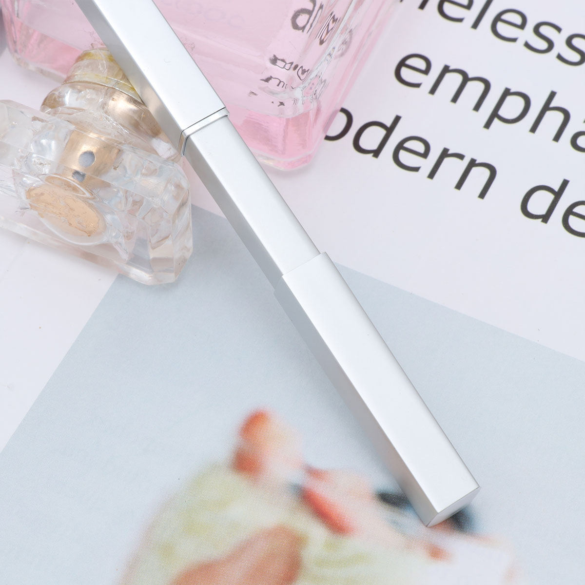 Wysuwany pędzel do ust z miękk – Body Brush recenzja i cena